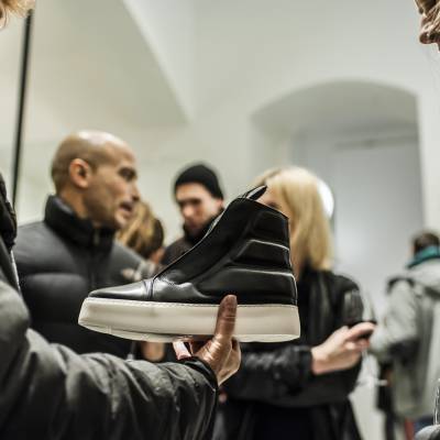Produkt od La Modista & EZ/Lab sneakers